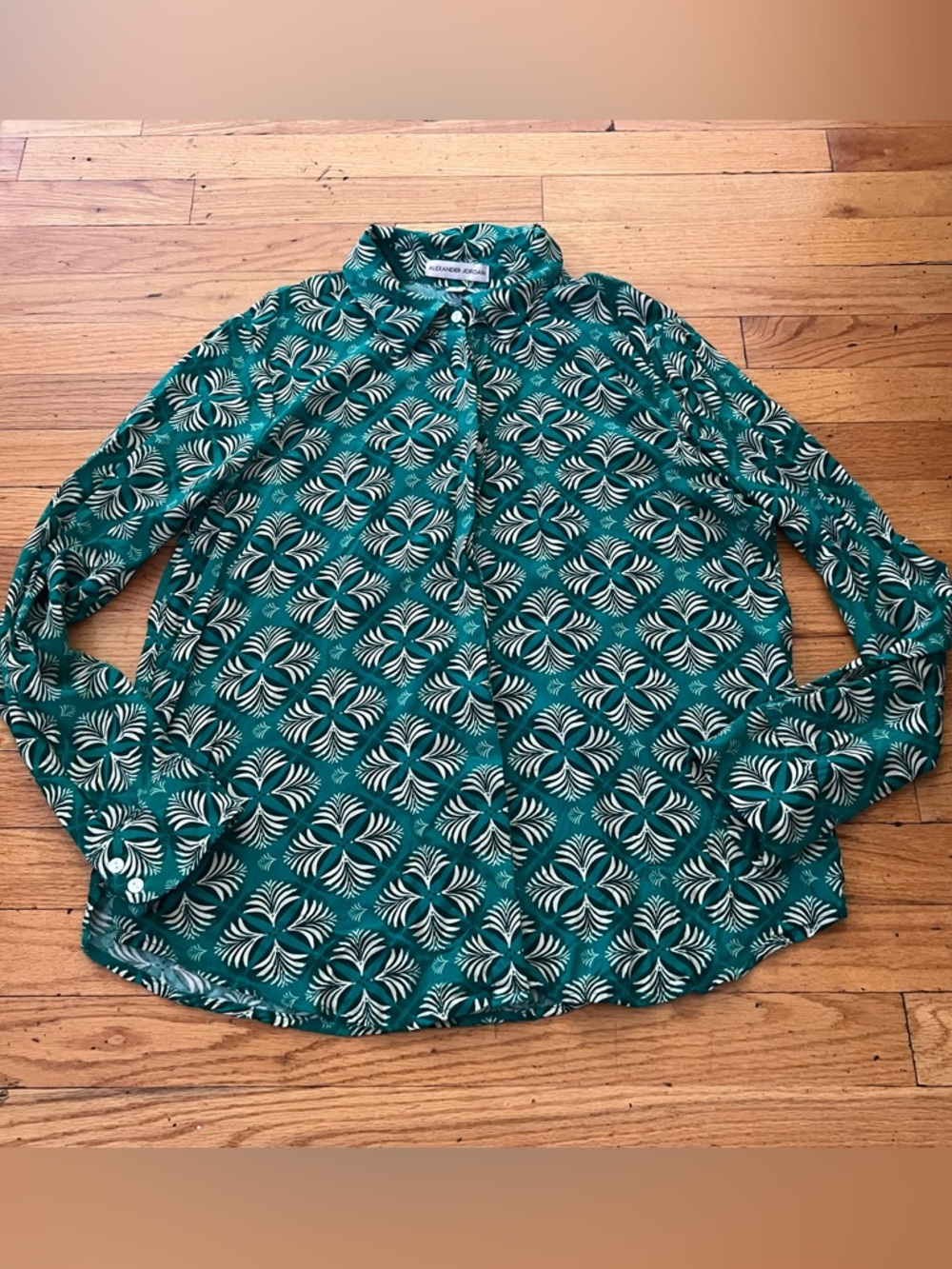 Alexander Jordan green print L/S button down shirt   Size medium